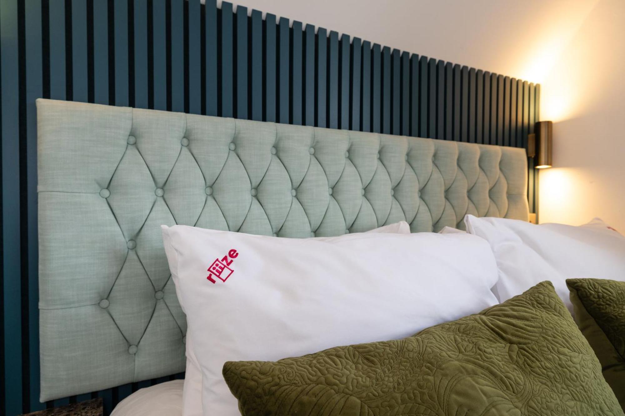 Riize Boutique Hotel Worcester Self Check-In City Centre Exterior photo